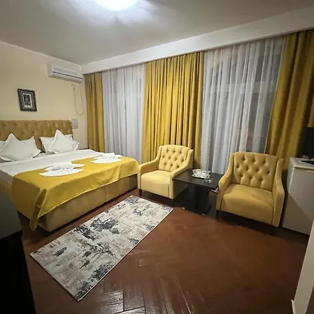 Vera Hotel 3*